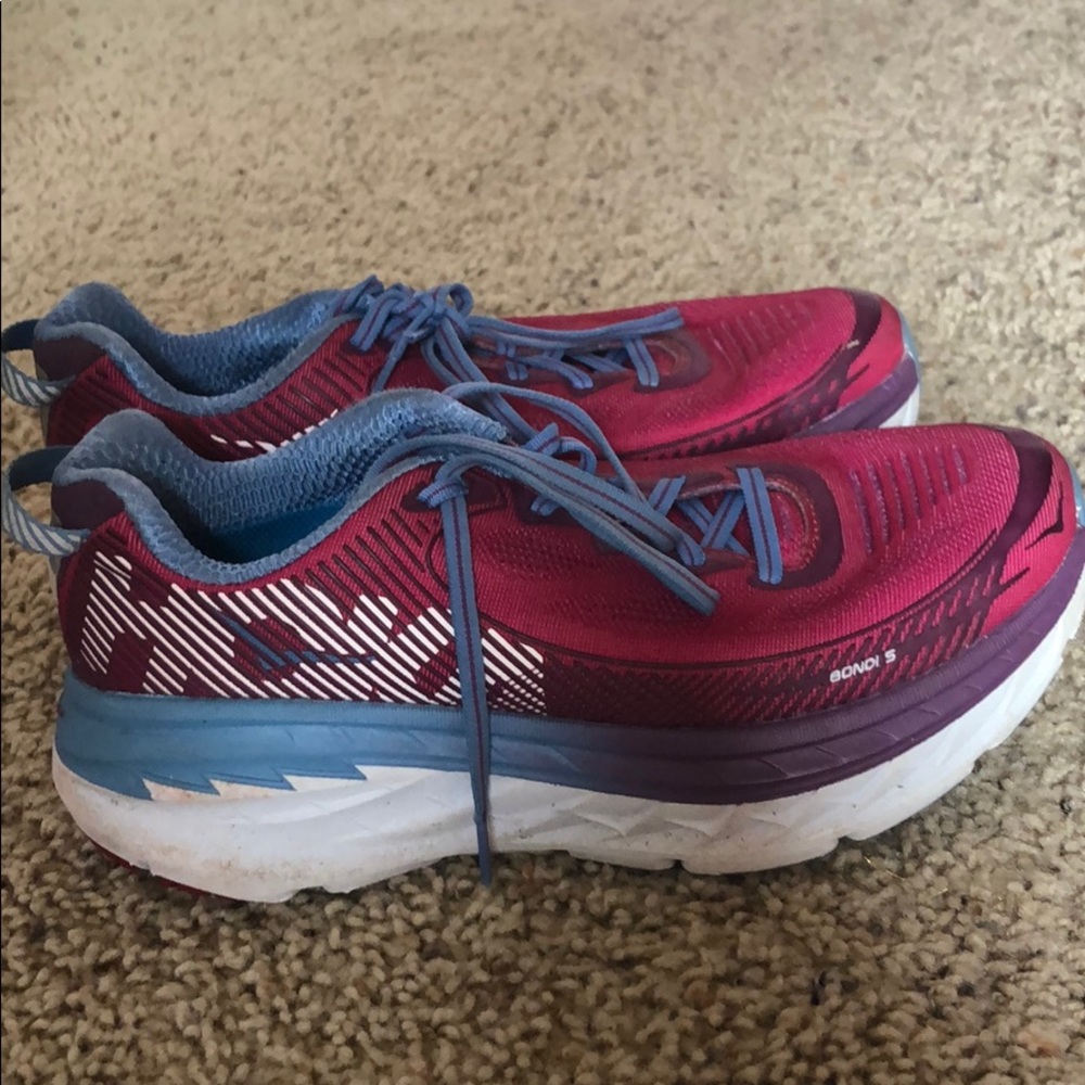 Hokas Bondi 5 Trainers (neutral shoe)